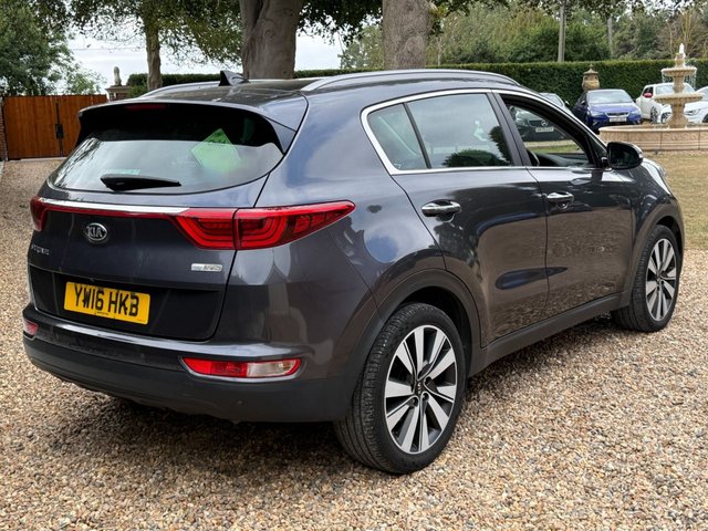 View our KIA SPORTAGE