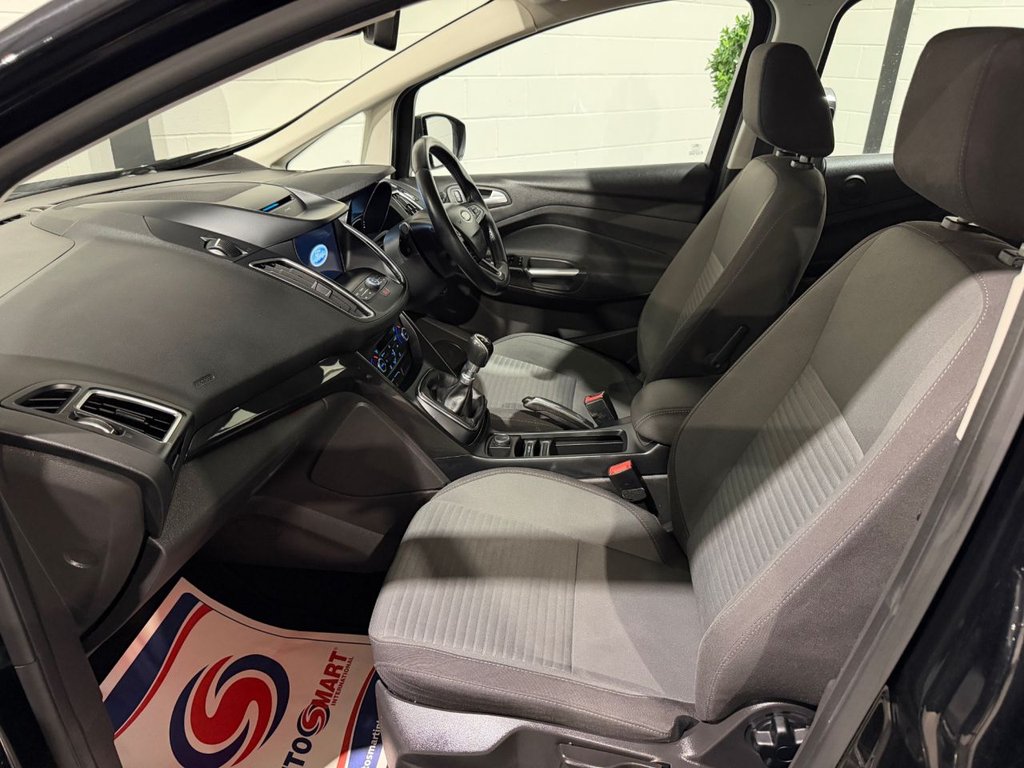 USED 2017 FORD GRAND C-MAX 1.0T EcoBoost Titanium MPV 5dr Petrol Manual Euro 6 (s/s) (Nav) (100 ps) 