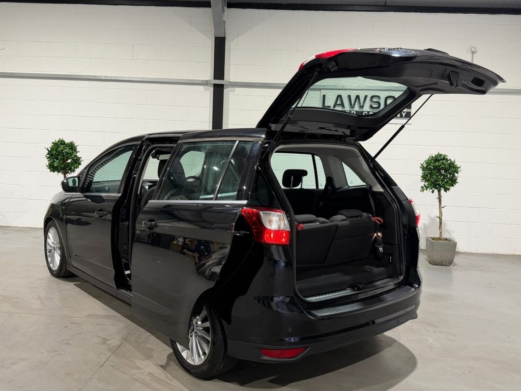 USED 2017 FORD GRAND C-MAX 1.0T EcoBoost Titanium MPV 5dr Petrol Manual Euro 6 (s/s) (Nav) (100 ps) 