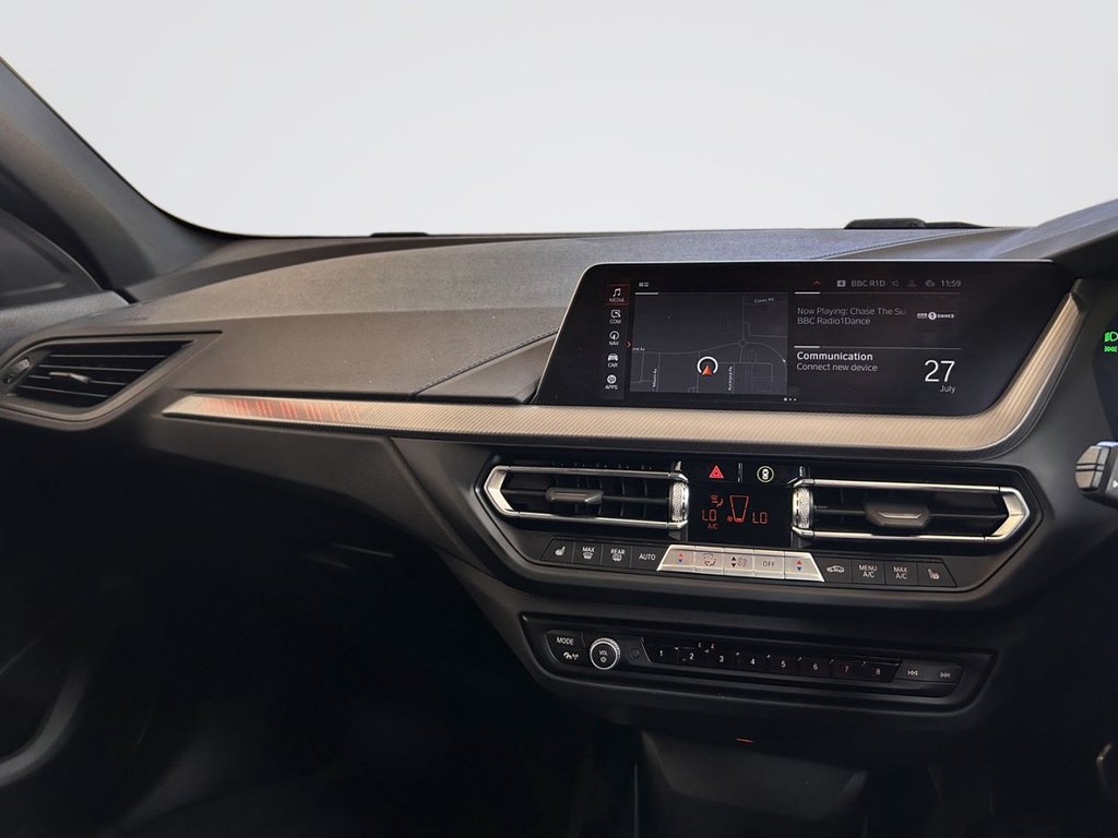 2023 BMW 1 Series — image 19