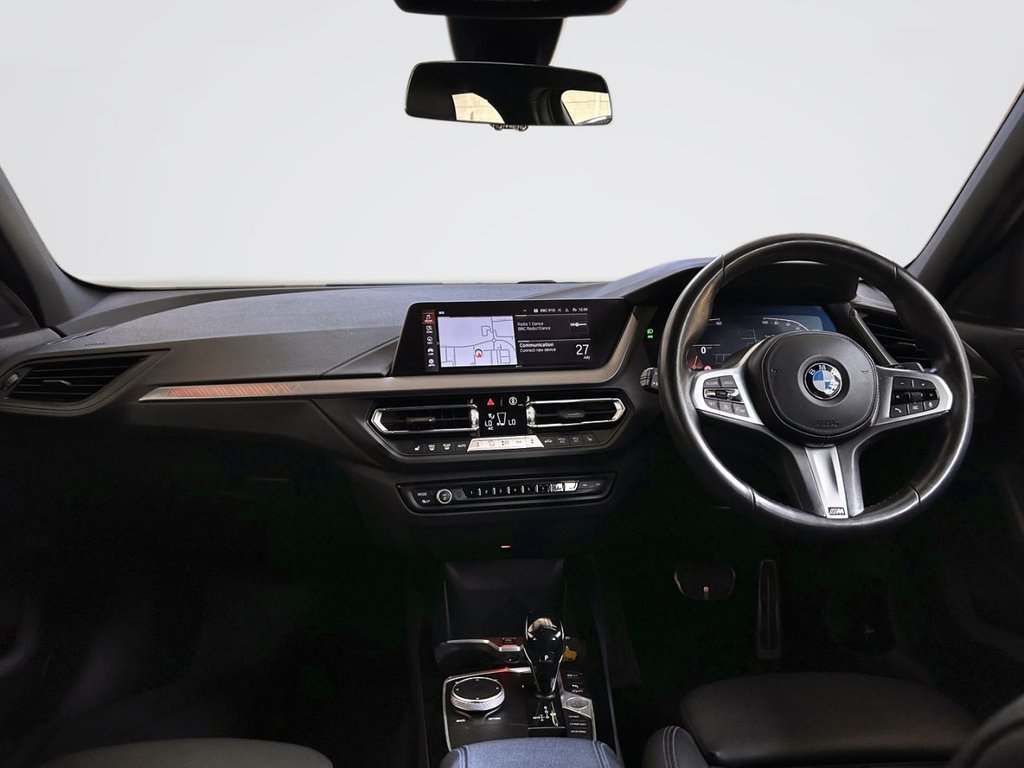 2023 BMW 1 Series — image 2
