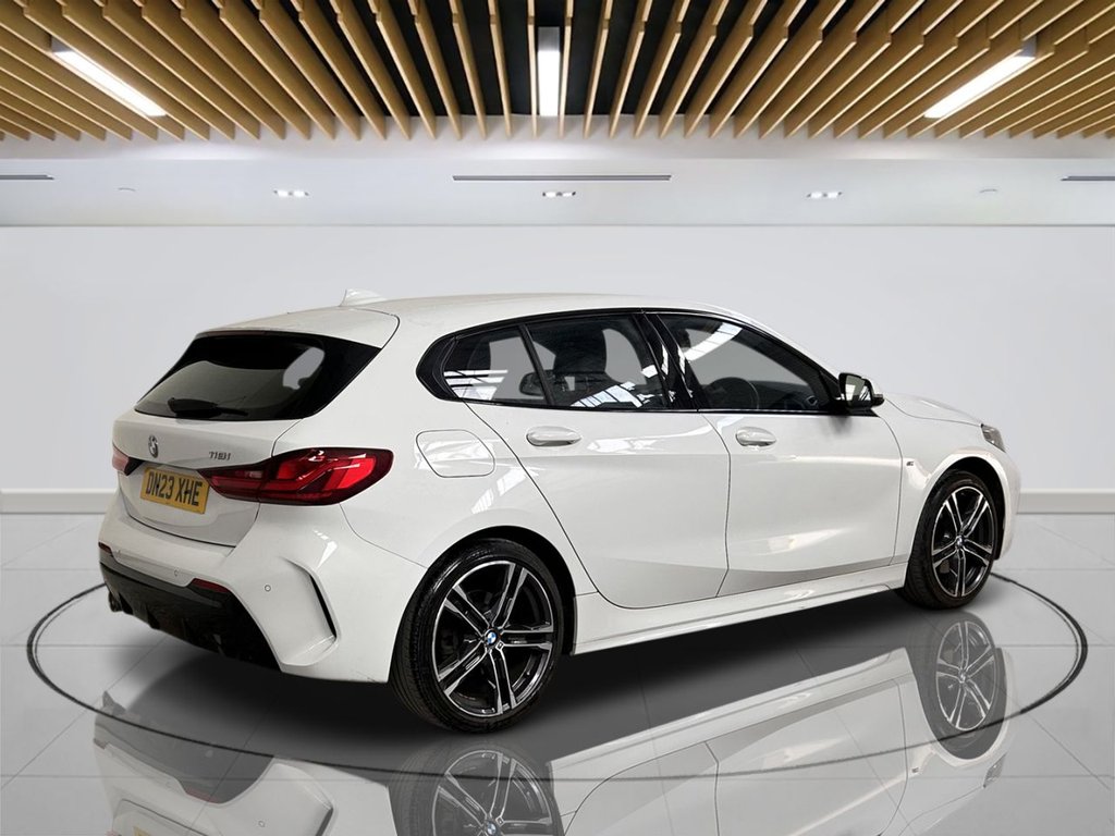 2023 BMW 1 Series — image 7