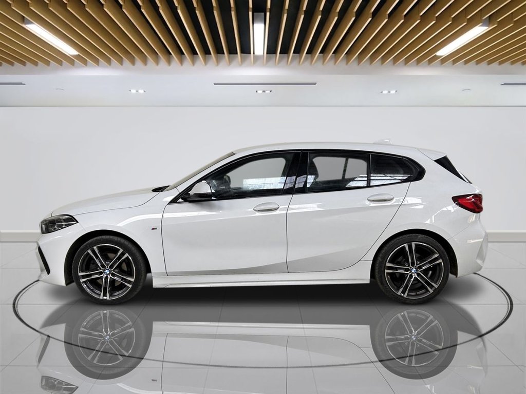 2023 BMW 1 Series — image 4