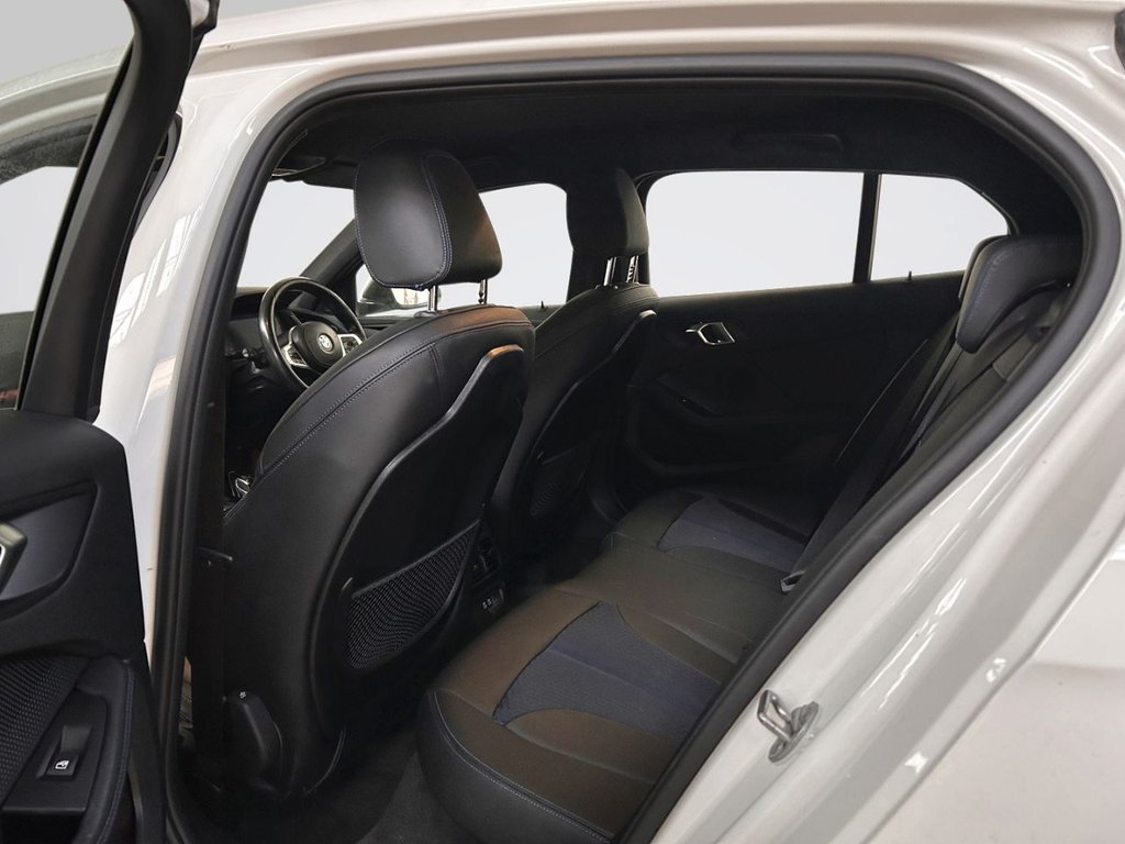 2023 BMW 1 Series — image 11