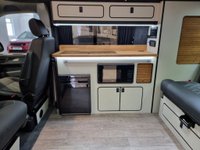 USED 2023 23 VOLKSWAGEN TRANSPORTER T6.1 2.0 TDI T28 HIGHLINE SOUTHLANDS EXECUTIVE 110 BHP SWB TWIN CAPTAIN SEATS + 4 BERTH