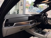 USED 2022 22 BMW X5 3.0 45e 24kWh M Sport Auto xDrive Euro 6 (s/s) 5dr MPERKIT+HUGESPEC+SKYLOUNGE