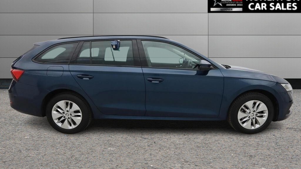 USED 2023 23 SKODA OCTAVIA 1.5 TSI ACT SE Estate 5dr Petrol Manual Euro 6 (s/s) (150 ps) 