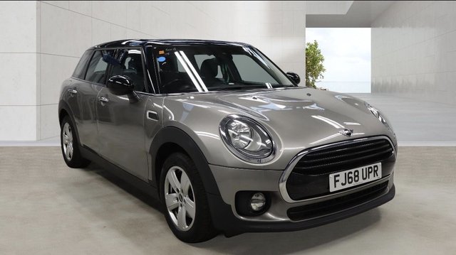 View our MINI Clubman 1.5 Cooper Classic Estate 6 Door Petrol Manual Silver Euro 6 1 Former Keeper