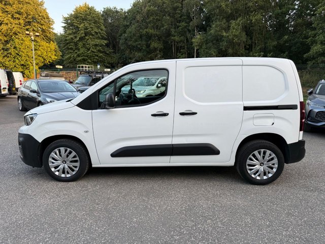 View our PEUGEOT PARTNER