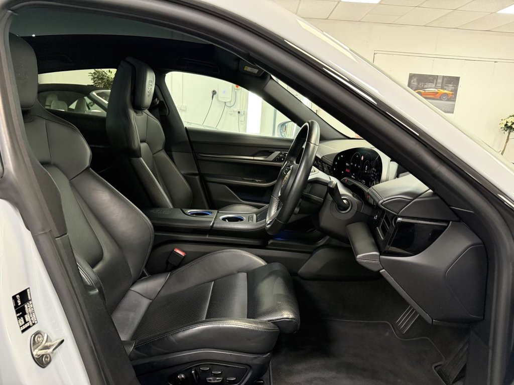 USED 2021 P PORSCHE TAYCAN Performance Plus 93.4kWh 4S Saloon 4dr Electric Auto 4WD (571 ps) 