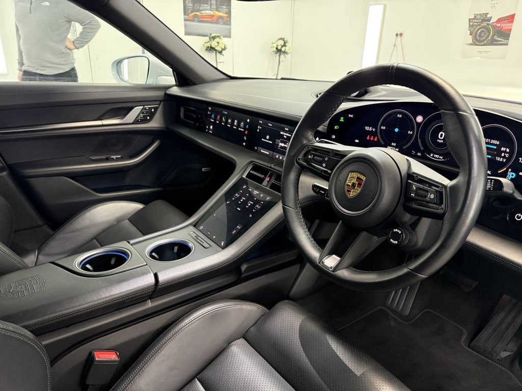 USED 2021 P PORSCHE TAYCAN Performance Plus 93.4kWh 4S Saloon 4dr Electric Auto 4WD (571 ps) 