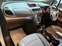 USED 2013 13 VAUXHALL MOKKA 1.7 CDTi Exclusiv SUV 5dr Diesel Manual 2WD Euro 5 (s/s) (130 ps) 