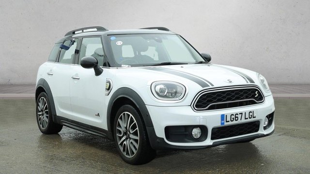 View our MINI Countryman 1.5 7.6kWh Cooper SE SUV 5dr Petrol Plug-in Hybrid Auto ALL4 Euro 6 (s/s) (224 ps)