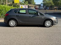 USED 2013 63 VAUXHALL ASTRA 1.4 16v Exclusiv Hatchback 5dr Petrol Manual Euro 5 (100 ps) ULEZ+2FO+FSH+LOW MILES+PETROL