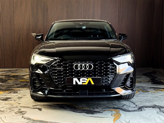 View our AUDI Q3