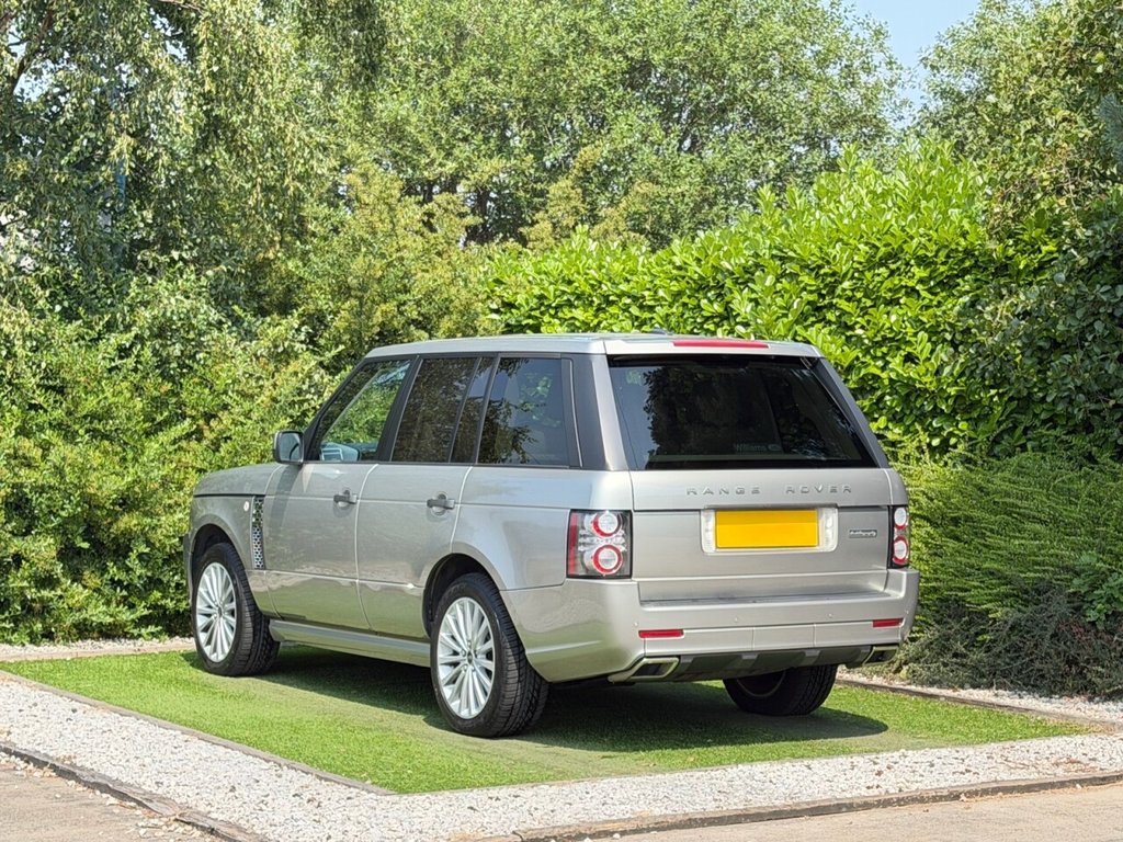 USED 2011 11 LAND ROVER RANGE ROVER 4.4 TD V8 Vogue SE Autobiography SUV 5dr Diesel Auto 4WD Euro 5 (313 bhp) HEATED/COOLED SEATS, SUNROOF