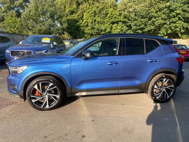 View our VOLVO XC40