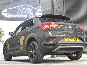 View our VOLKSWAGEN T-ROC