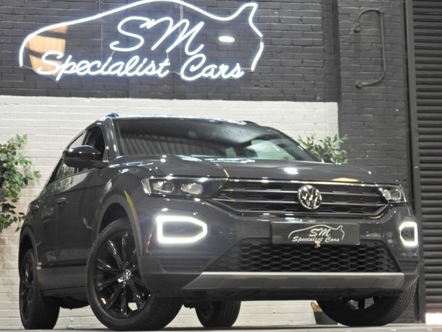 View our Volkswagen T-Roc 1.5 TSI EVO Black Edition SUV 5dr Petrol DSG Euro 6 (s/s) (150 ps)