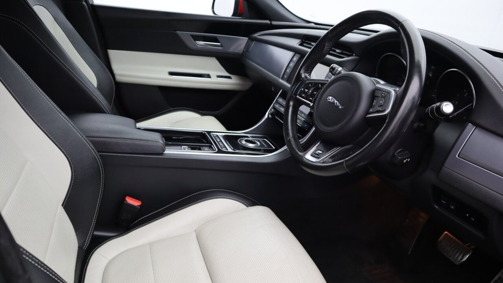 USED 2018 68 JAGUAR XF 2.0d R-Sport Saloon 4dr Diesel Auto Euro 6 (s/s) (180 ps)
