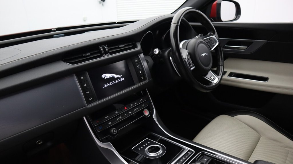 USED 2018 68 JAGUAR XF 2.0d R-Sport Saloon 4dr Diesel Auto Euro 6 (s/s) (180 ps)