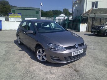 View our VOLKSWAGEN GOLF