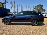 USED 2017 17 VOLKSWAGEN PASSAT 2.0 TDI BlueMotion Tech R-Line Estate 5dr Diesel DSG Euro 6 (s/s) (150 ps) Aircon/Heated Seats