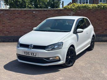 2015 VOLKSWAGEN POLO