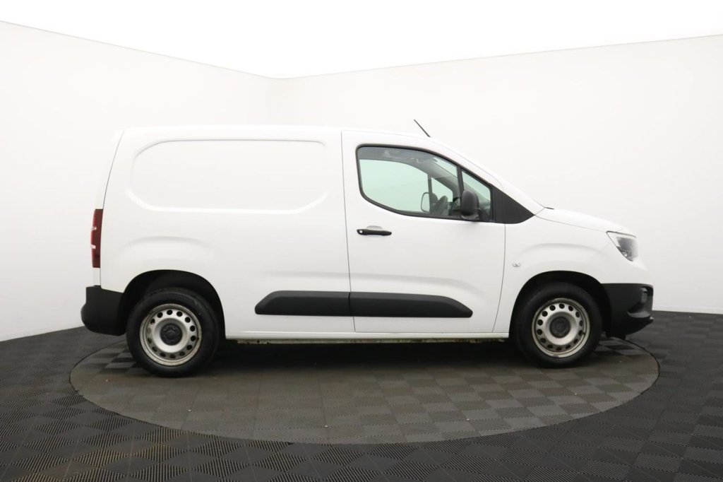 USED 2021 21 VAUXHALL COMBO 1.5 Turbo D 2300 Dynamic Panel Van 4dr Diesel Manual L1 H1 Euro 6 (100 ps) Bluetooth, Air Con, Sensors