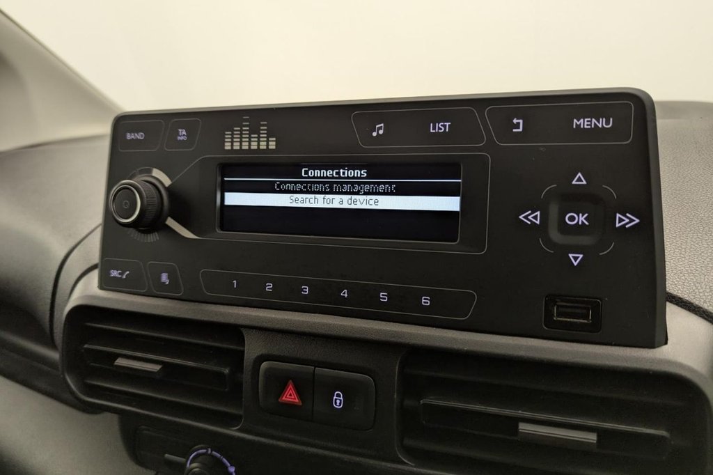 USED 2021 21 VAUXHALL COMBO 1.5 Turbo D 2300 Dynamic Panel Van 4dr Diesel Manual L1 H1 Euro 6 (100 ps) Bluetooth, Air Con, Sensors