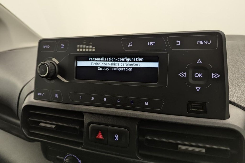USED 2021 21 VAUXHALL COMBO 1.5 Turbo D 2300 Dynamic Panel Van 4dr Diesel Manual L1 H1 Euro 6 (100 ps) Bluetooth, Air Con, Sensors