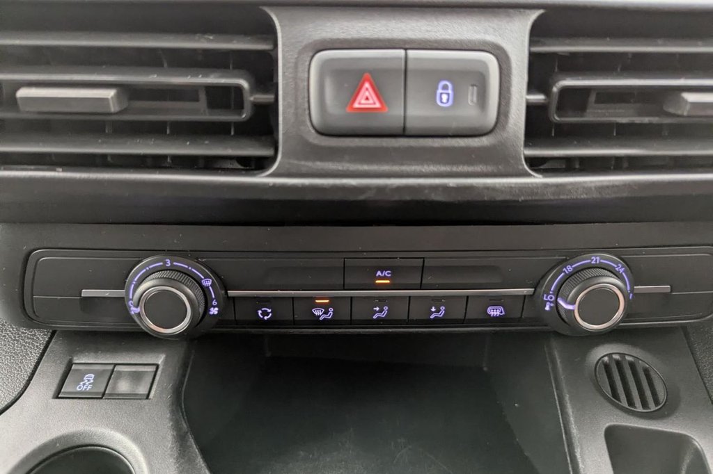 USED 2021 21 VAUXHALL COMBO 1.5 Turbo D 2300 Dynamic Panel Van 4dr Diesel Manual L1 H1 Euro 6 (100 ps) Bluetooth, Air Con, Sensors