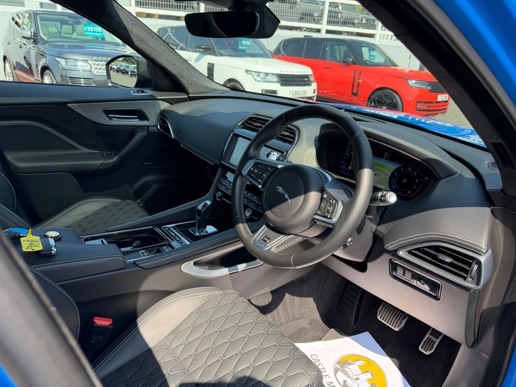 2020 Jaguar F-Pace thumbnail 9