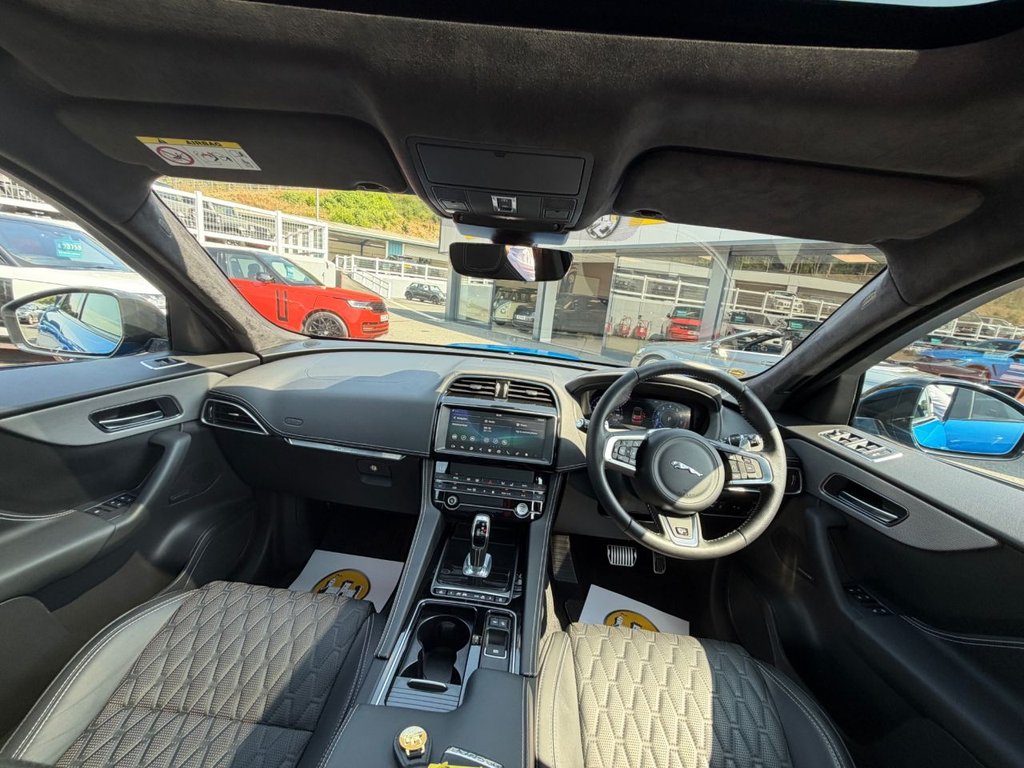 2020 Jaguar F-Pace thumbnail 15