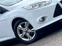USED 2011 61 FORD FOCUS 1.6 Zetec Hatchback 5dr Petrol Manual Euro 5 (125 ps) 