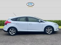 USED 2011 61 FORD FOCUS 1.6 Zetec Hatchback 5dr Petrol Manual Euro 5 (125 ps) Low Miles