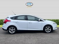USED 2011 61 FORD FOCUS 1.6 Zetec Hatchback 5dr Petrol Manual Euro 5 (125 ps) Low Miles