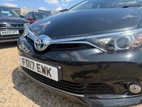 USED 2017 17 TOYOTA AURIS 1.8 VVT-h Business Edition Hatchback 5dr Petrol Hybrid CVT Euro 6 (s/s) (Safety Sense) (136 ps) 