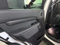 USED 2018 68 LAND ROVER DISCOVERY 5 3.0 SD V6 HSE SUV 5dr Diesel Auto 4WD Euro 6 (s/s) (306 ps) 2018 / 68 DISCOVERY 5 HSE 3.0 SDV6 306 PS - FUJI WHITE - &pound;6500 OF OPTIONS - BLACK PACK - DYNAMIC PACK - EXT ROOF RAILS - TILT & SLIDE GLASS PANROOF - LANE ASSIST - BLIND SPOT ASSIST - TOWBAR - REVERSE CAMERA