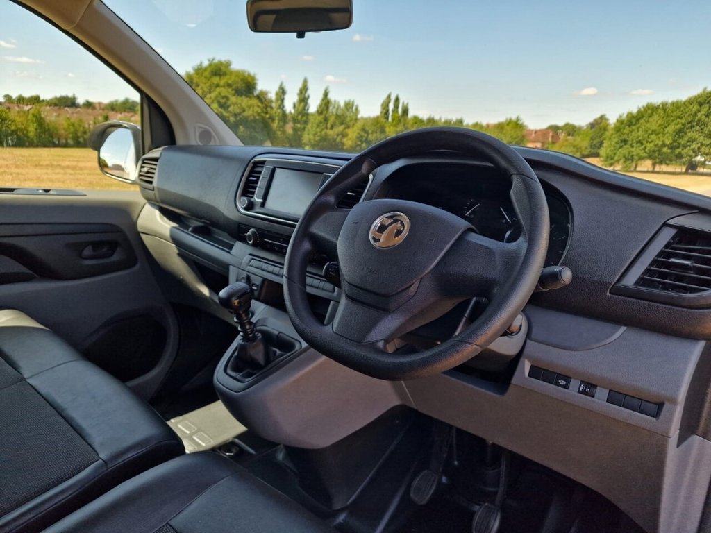 USED 2020 20 VAUXHALL VIVARO 1.5 Turbo D 2900 Sportive Panel Van 5dr Diesel Manual L2 H1 Euro 6 (s/s) (100 ps) FINANCE AVAILABLE
