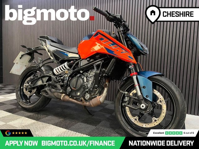 View our KTM 125 DUKE