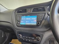 USED 2017 67 HYUNDAI I20 1.2 Premium Nav Hatchback 5dr Petrol Manual Euro 6 (84 ps) 