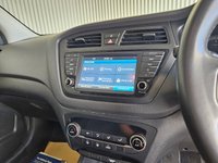 USED 2017 67 HYUNDAI I20 1.2 Premium Nav Hatchback 5dr Petrol Manual Euro 6 (84 ps) 