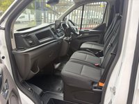 USED 2022 22 FORD TRANSIT CUSTOM 300 EcoBlue Trend  L2 H1 LWB Low roof panel van - AIR CON + ONLY 16000 MILES AIR CON - CRUISE CONTROL - ONLY 16000 MILES