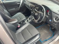 USED 2013 62 TOYOTA AURIS 1.8 VVT-h Excel Hatchback 5dr Petrol Hybrid CVT Euro 5 (s/s) (136 ps) MOT JAN 2027, 2 FORMER KEEPERS