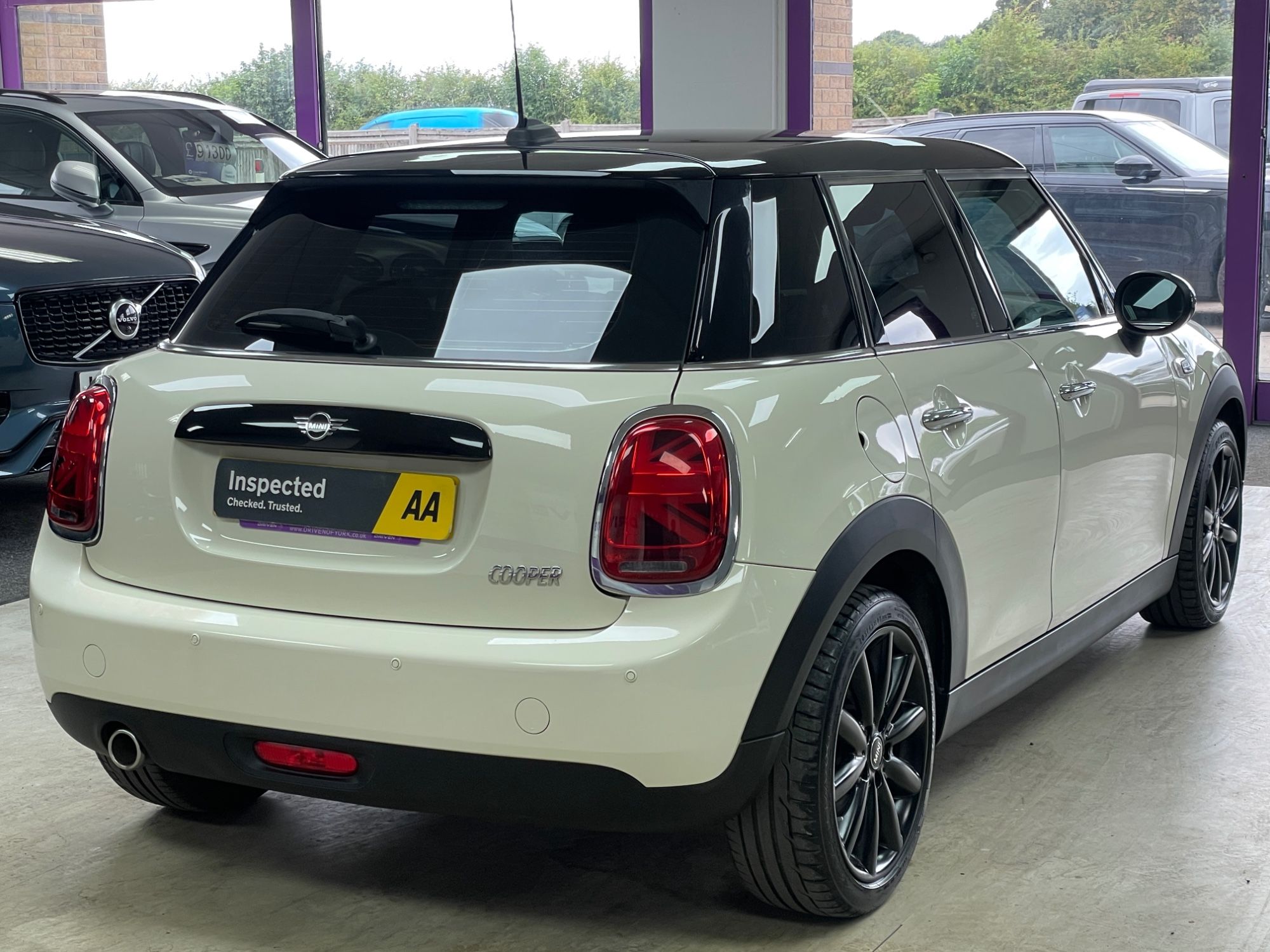 USED 2019 19 MINI HATCH COOPER 1.5 Cooper Hatchback 5dr Petrol Manual Euro 6 (s/s) (136 ps) 