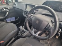 USED 2019 69 PEUGEOT 208 1.2 PureTech Signature Hatchback 5dr Petrol Manual Euro 6 (s/s) (82 ps) 