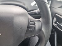 USED 2019 69 PEUGEOT 208 1.2 PureTech Signature Hatchback 5dr Petrol Manual Euro 6 (s/s) (82 ps) 