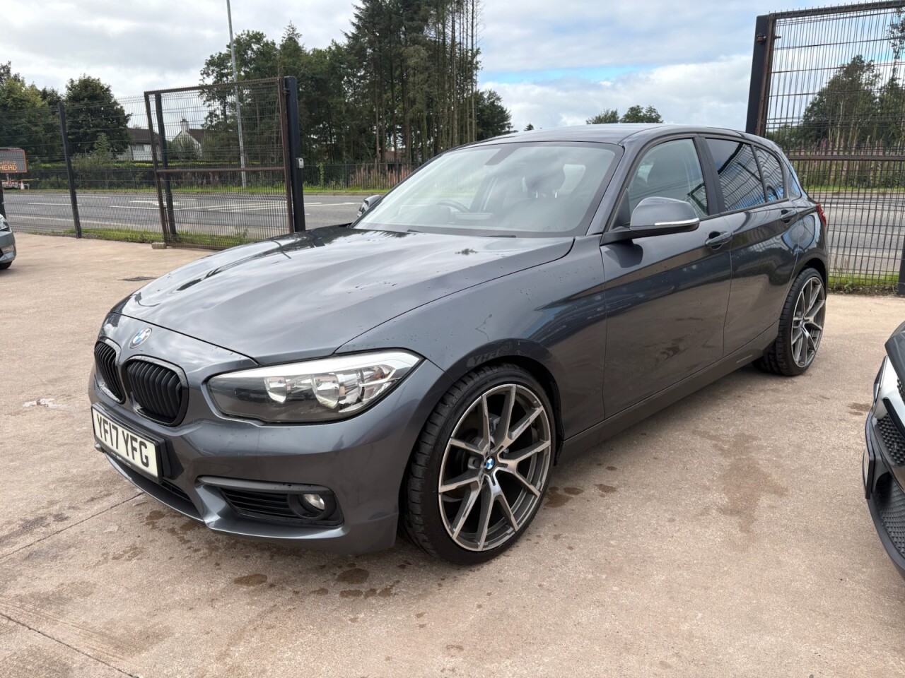 2017 BMW 1 SERIES 1.5 116d ED Plus Hatchback 5dr Diesel Manual Euro 6 (s/s) (116 ps) - vehicle photo 6 for sale on PureCar