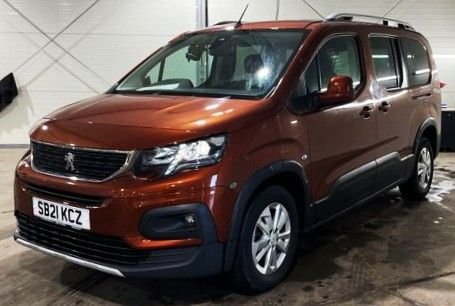 View our Peugeot Rifter 1.5 BlueHDi Allure Long MPV Euro 6 5dr.*5 SEATS+RAMP*LOW MILEAGE*OVER 70 MINIBUSES IN STOCK*